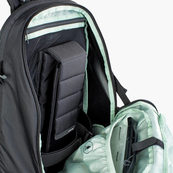 EVOC FR Trail E Ride Bicycle Backpacks