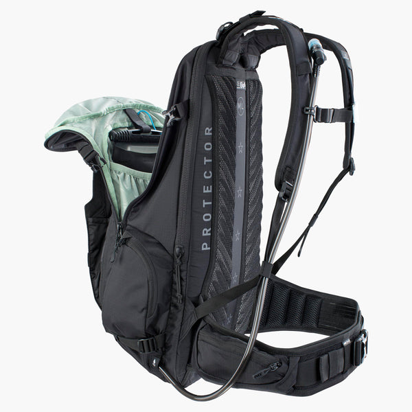 EVOC FR Trail E Ride Bicycle Backpacks