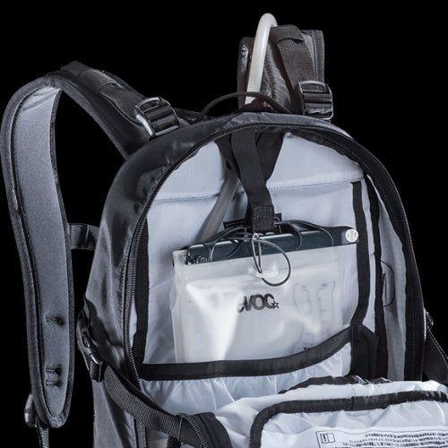 EVOC FR Enduro Blackline 16L Bicycle Protector Backpacks