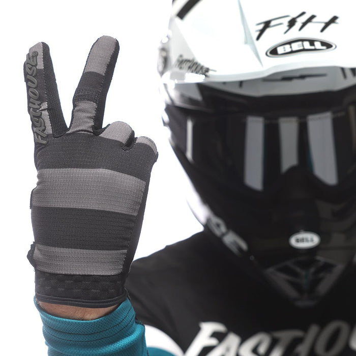 Fasthouse Speed Style Akin Glove Black/Gray  Medium