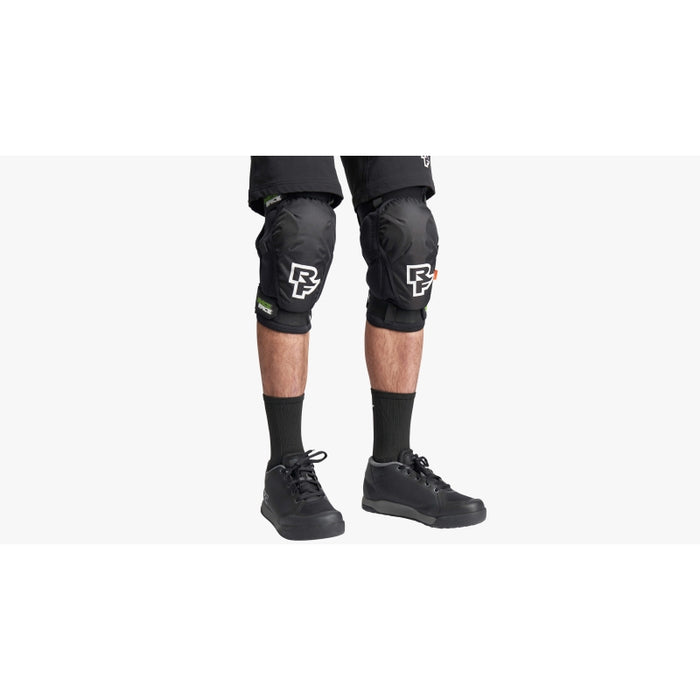 RaceFace Ambush Knee Guard: Black XL