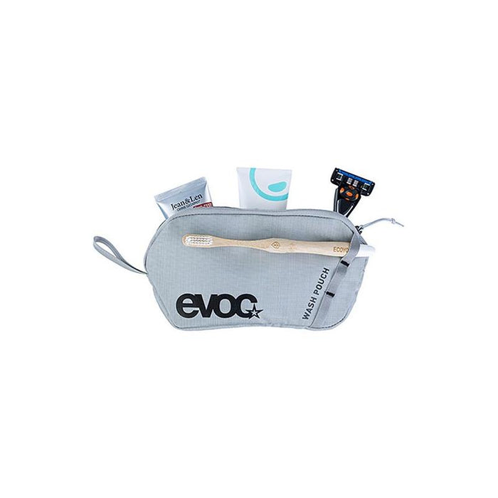 EVOC Explorer Pro 30 Hydration Bag Volume: 30L Bladder: Not included Silver
