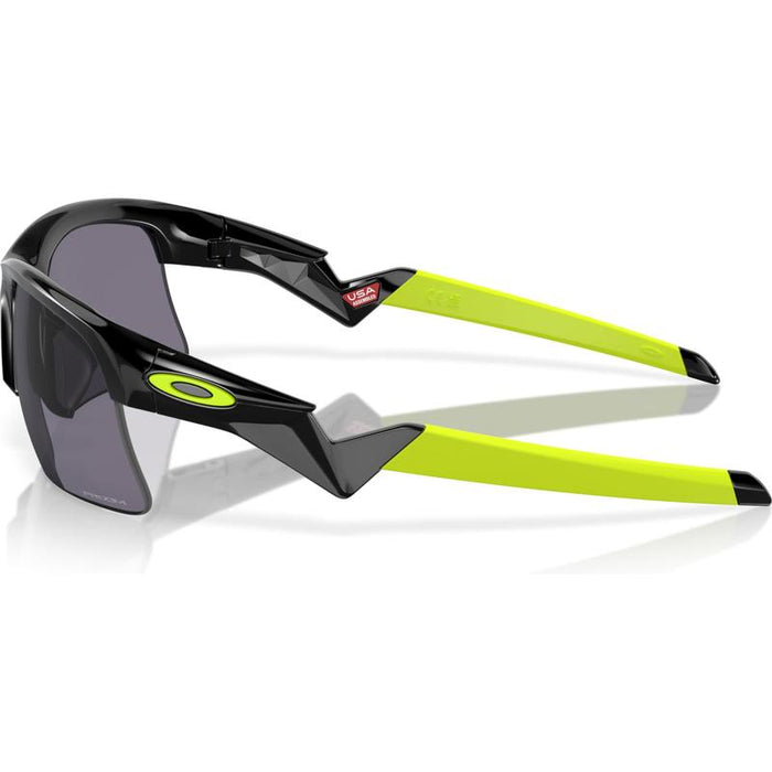 Oakley Capacitor (Youth Fit)  Lifestyle Sunglasses