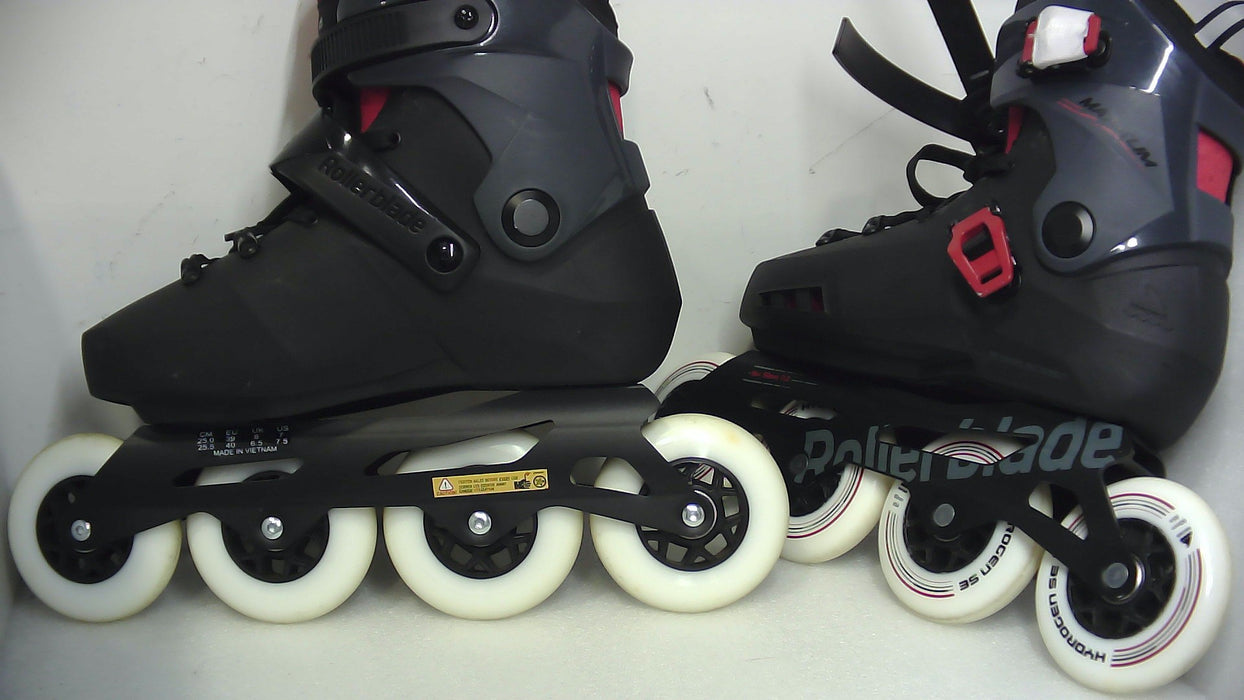 Rollerblade Maxxum XT Black/Red 7/7.5 - Open Box (Without Box)