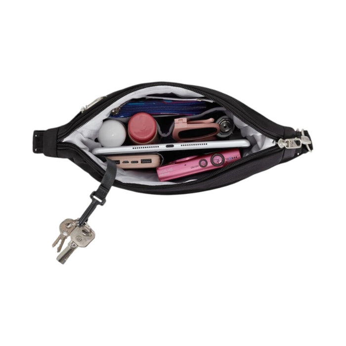 Travelon Anti-Theft Messenger Lifestyle Crossbody & Totes