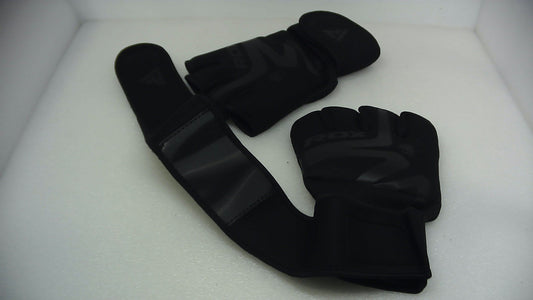 RDX Sports Grappling Glove Neoprene T15 Matte Black Small (Without Original Box)
