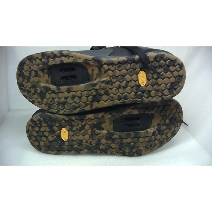 Giro Chamber II Downhill Bicycle Shoes - Open Box (Without Original Box)