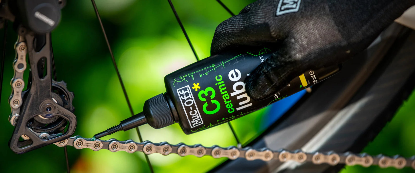 Muc-Off C3 Dry Ceramic Bike Chain Lube Bicycle Lubricant for Chains and Drivetrains Bicycle Lubricants