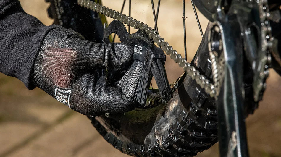 Muc-Off Claw Brush Combination 3 Heads and Cassette Scraper Bicycle Cleaning Tools