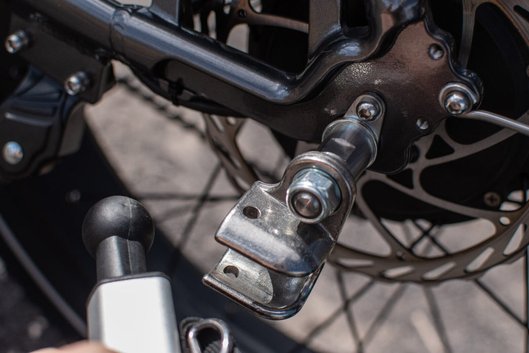 Robert Axle Project Trailer Hitch Adapter for M12x1.25 E-Bike Part & Accessories