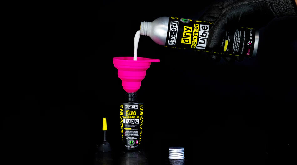 Muc-Off C3 Dry Ceramic Bike Chain Lube Bicycle Lubricant for Chains and Drivetrains Bicycle Lubricants