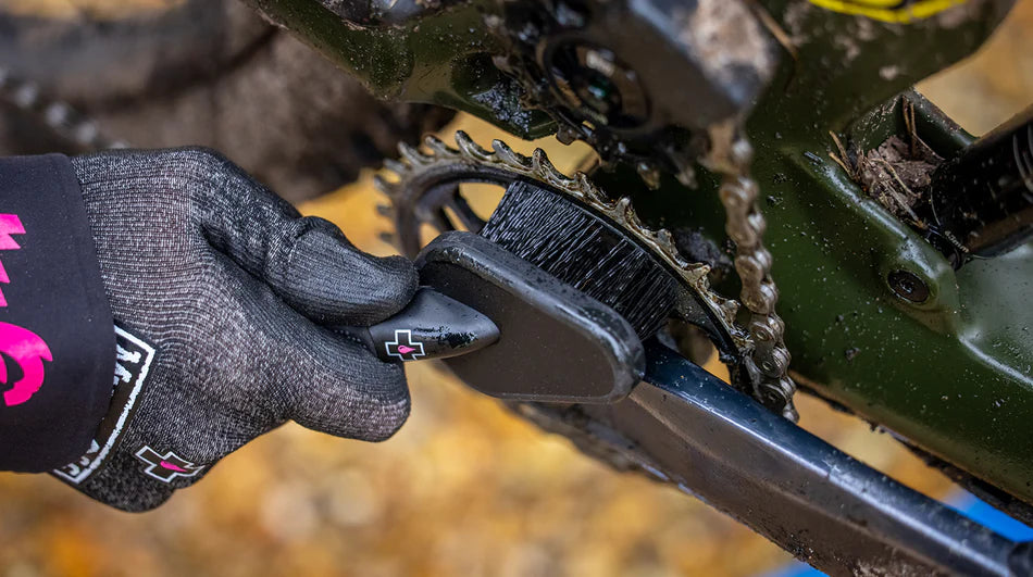 Muc-Off Drivetrain Brush: Triangular All-Purpose† Bicycle Cleaning Tools