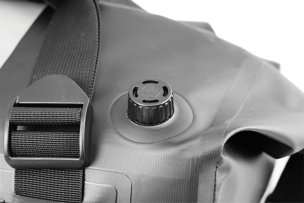 NELSON-RIGG Hurricane Roll Bag Motorcycle Luggage