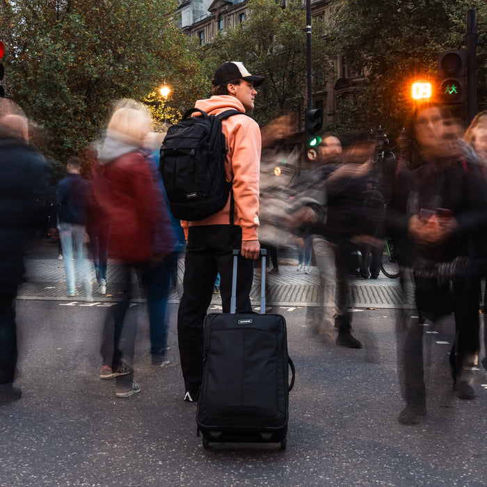 Dakine Status Roller Bag 42L Lifestyle Luggage