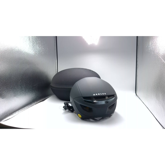 Oakley Aro7 Bicycle Helmets - USED
