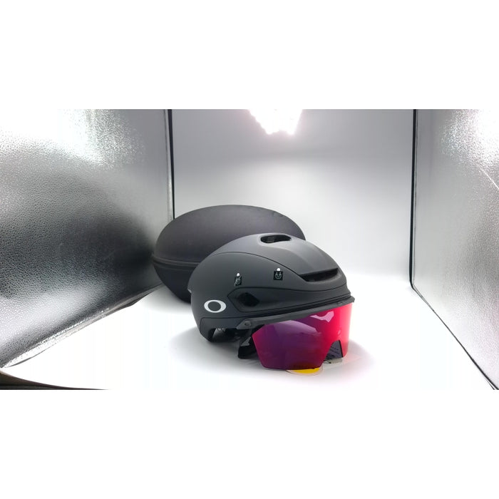 Oakley Aro7 Bicycle Helmets - USED