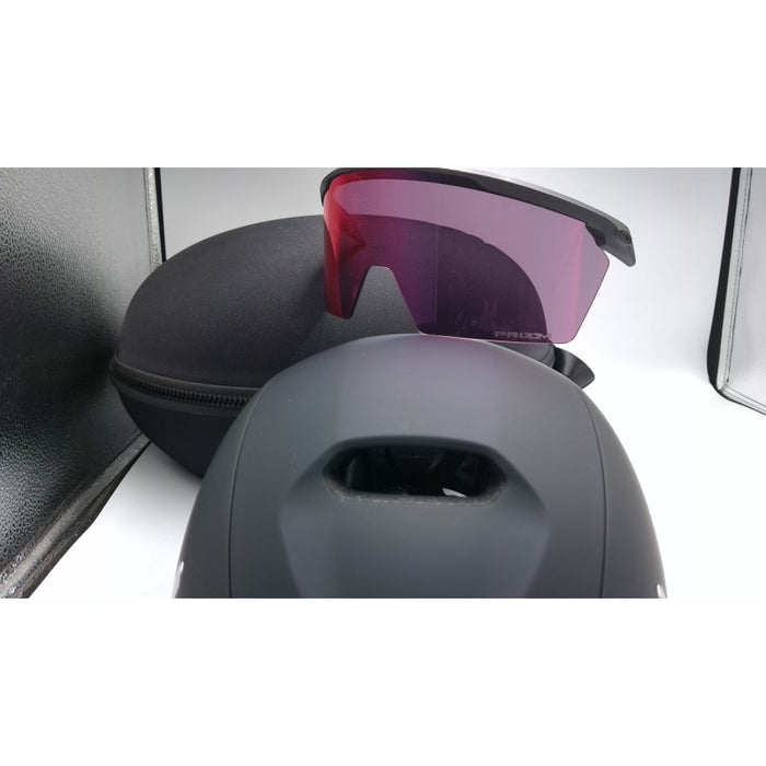 Oakley Aro7 Bicycle Helmets - USED