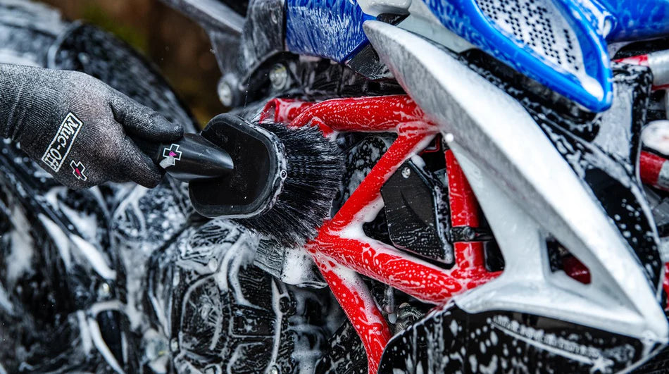 Muc-Off Soft Washing Brush: Oval Bicycle Cleaning Tools