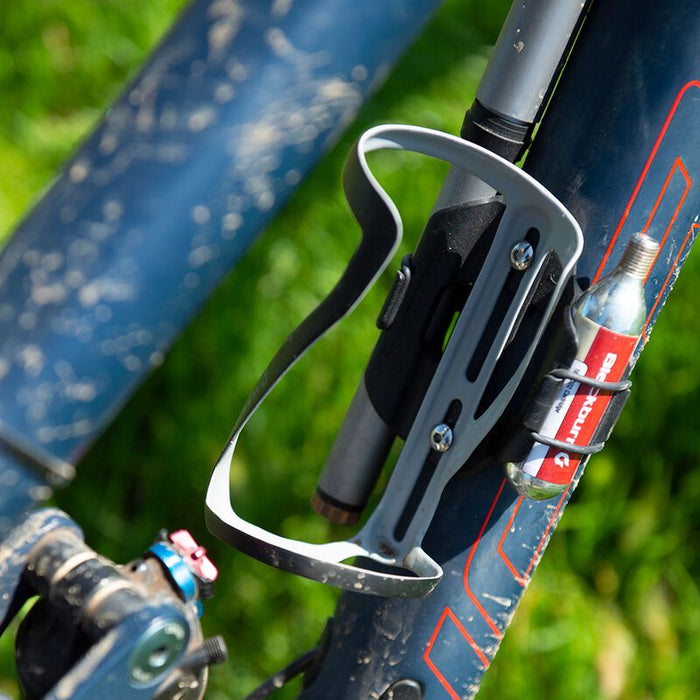 Blackburn Clutch Carbon Side Bicycle Bottle Cages