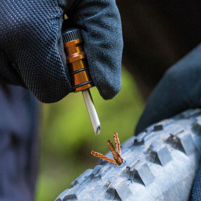 Blackburn Pro Plugger And Co2 Bicycle Multi Tools