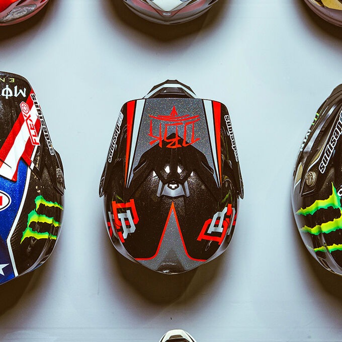 Bell Powersports Moto-9 Youth MIPS Motorcycle Helmets