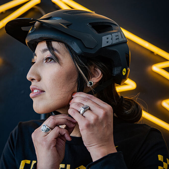 bell cycling helmet with visor Bell Bike Nomad 2 MIPS Bicycle Helmets — Movatik