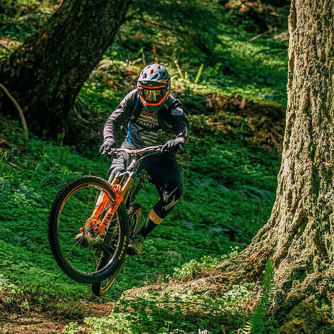 Bell Bike Super DH MIPS Spherical Bicycle Helmets