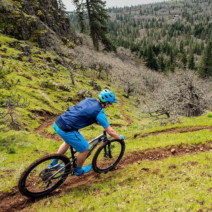 Giro Chronicle MIPS Bicycle Helmets