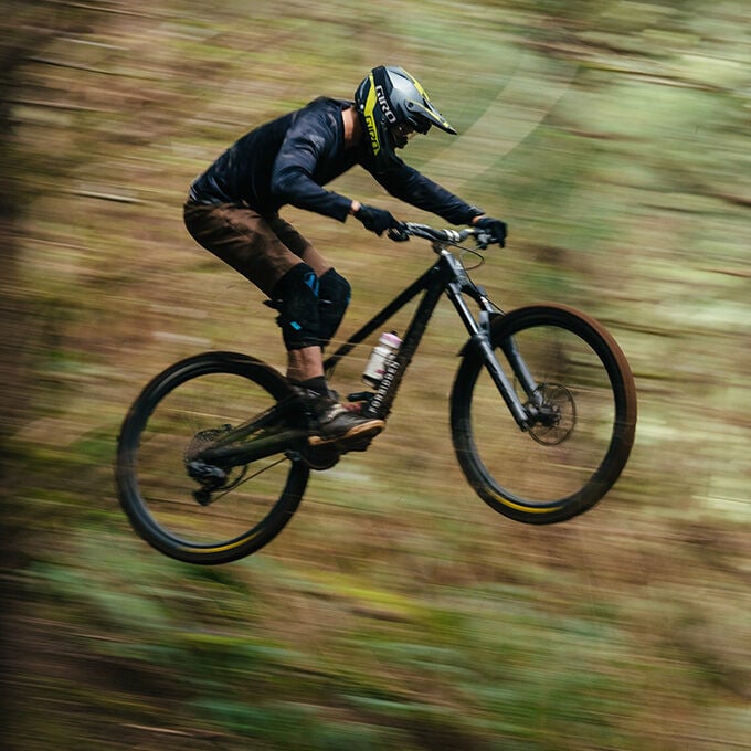 Giro Insurgent Spherical Bicycle Helmets