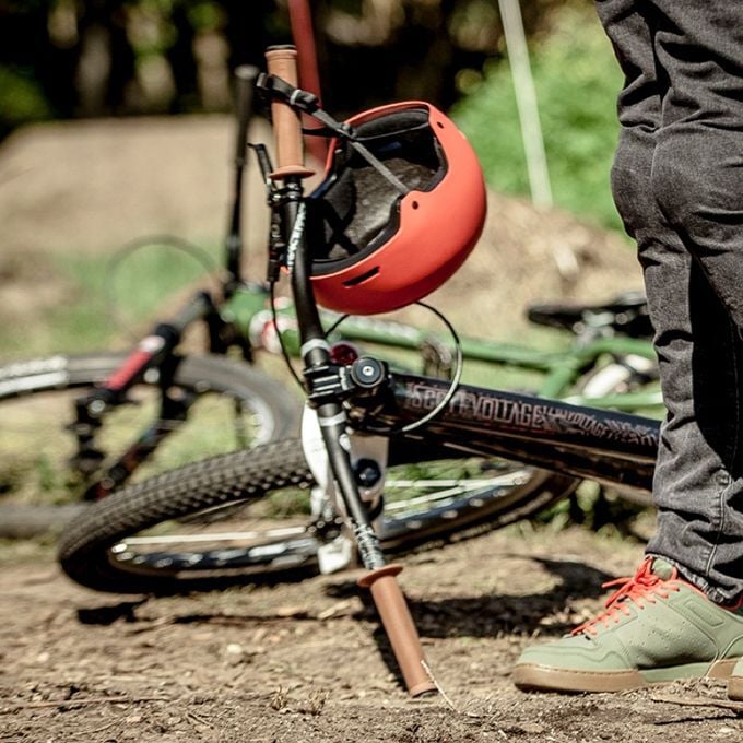 Giro Quarter MIPS Bicycle Helmets