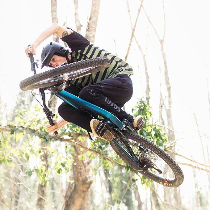 Giro Tyrant Spherical Bicycle Helmets