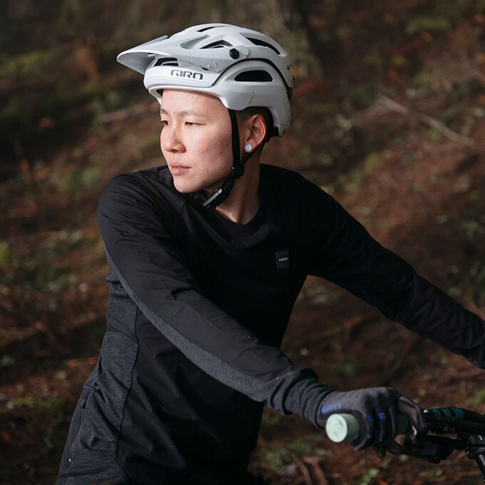 Giro Roust LS Wind Womens Bicycle Jerseys